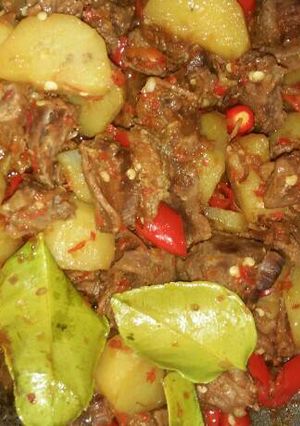 Foto resep Krengseng daging dan kentang