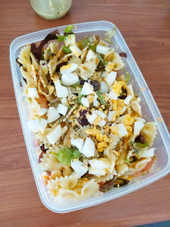 Una foto de Ensalada de pasta con vinagreta