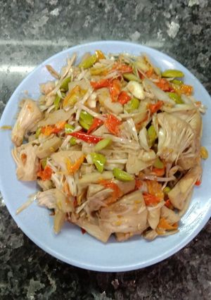 Foto resep Nangka muda oseng pete mercon
