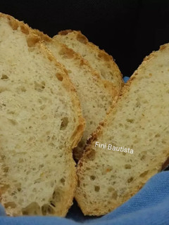 Una foto de Hogaza de pan de trigo