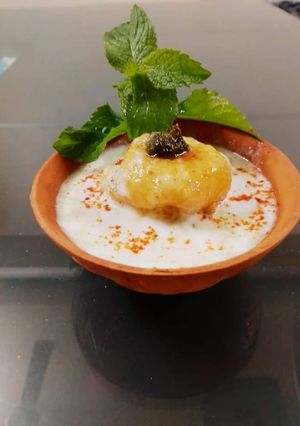 A picture of Dahi bahlle.