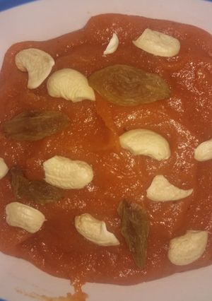 A picture of Besan ka halwa.