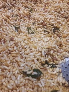 मसाला मुरमुरा (Masala murmura recipe in Hindi) रेसिपी मुख्य फोटो