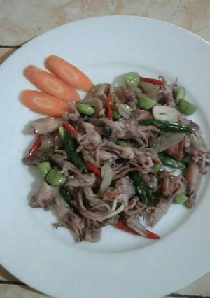 Foto resep Tumis cumi pete