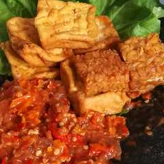 A picture of Tahu Tempe Ungkep.