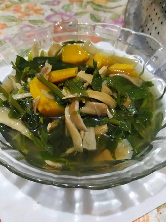 Cara Mudah Membuat Resep  288. Sayur Bening Katuk, Jamur, &amp; Waluh yang Enak, Bisa Manjain Lidah