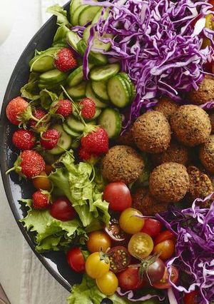 A picture of Falafel Salad.