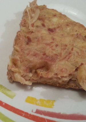 Una foto de Tarta de atún con masa integral