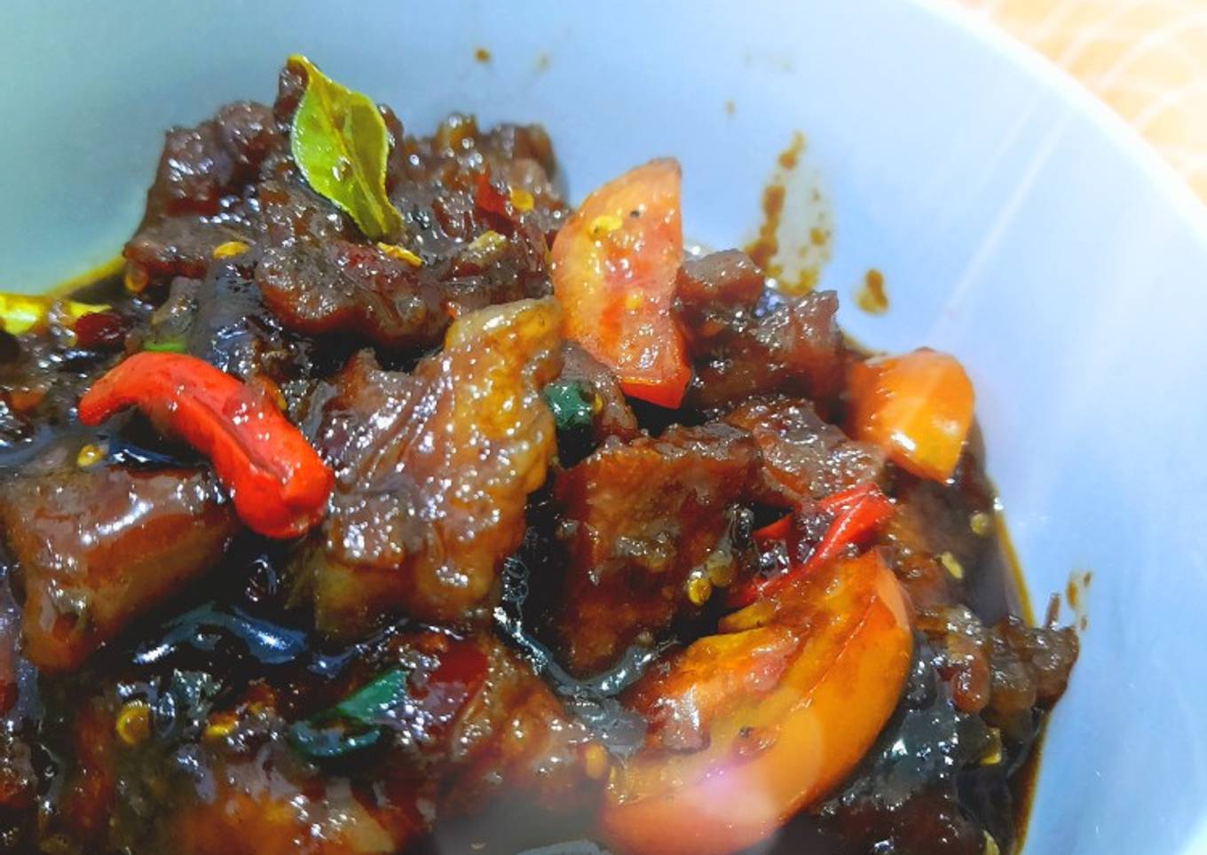 Daging Sapi Oseng Mercon