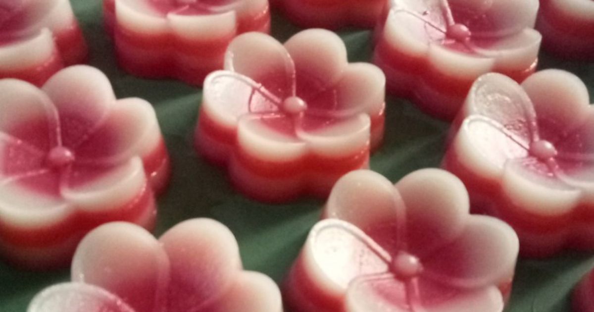 Kue Lapis bunga tepung beras