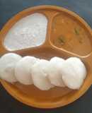 Idli Sambhar with coconut chutney