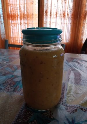 Una foto de Licuado de banana y mango😋