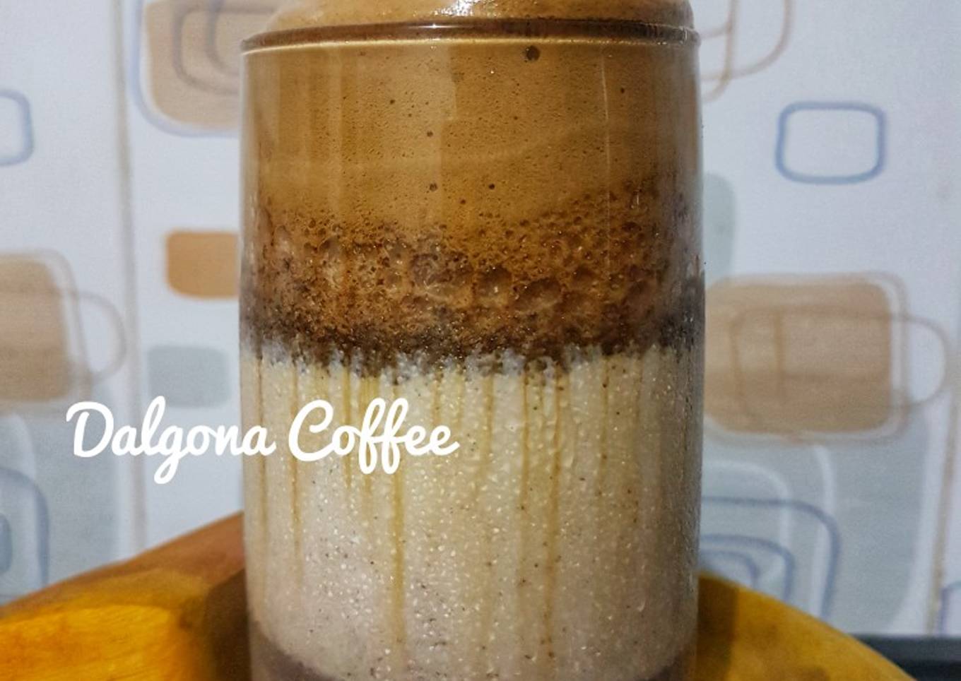 Dalgona Coffee