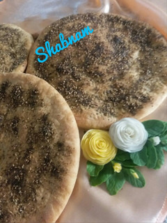 عکسی از دستور نان زعتر (نان لبنانی)