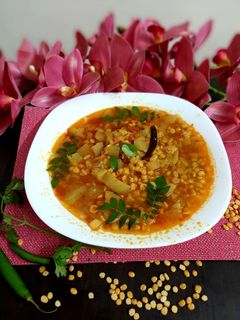चना लौकी की दाल (Chana lauki ki dal recipe in hindi) रेसिपी मुख्य फोटो