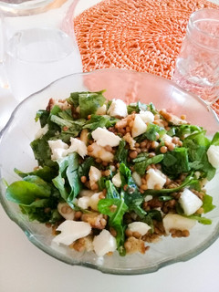 Una foto de Ensalada de Rúcula y Pera