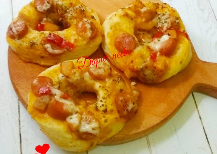 Pizza donuts