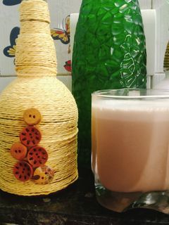 चॉकलेट मिल्कशेक(Chocolate milk shake Recipe in Marathi) रेसिपी चे मुख्य फोटो