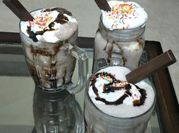 A picture of kitkat shake