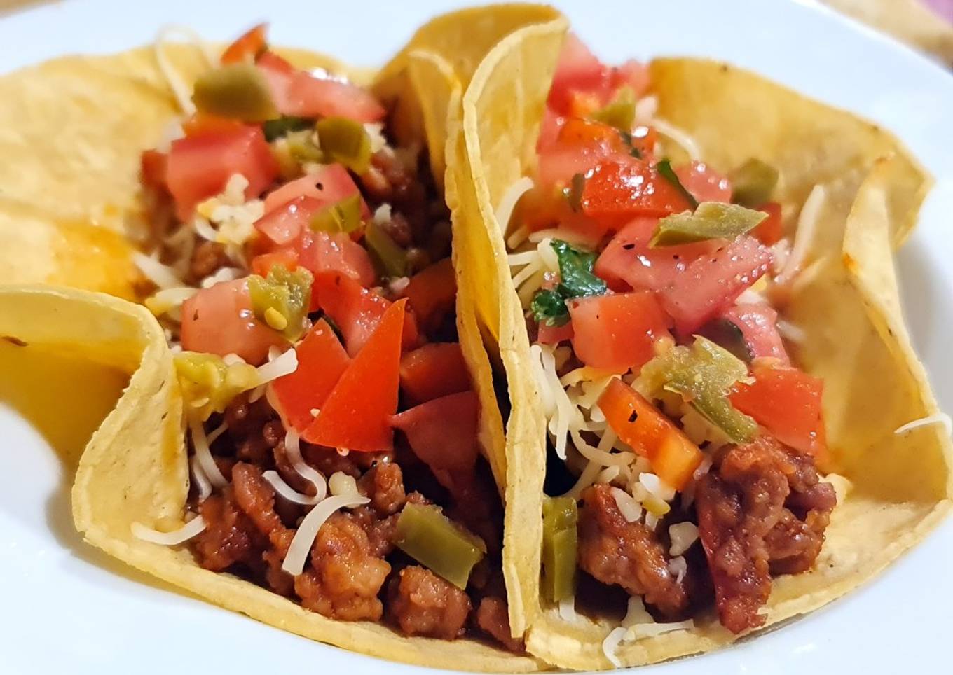 Tacos mexicanos con pico de gallo
