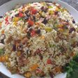 Arroz navideño con tocineta y plátano maduro