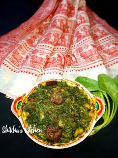 পালং শাকের ঘন্ট রেসিপির প্রধান ছবি