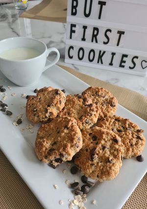 Une photo de Cookies 🍪 à l'avoine et aux pépites de chocolat 🍫