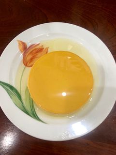 Hình của món Flan size to siêu đơn giản.