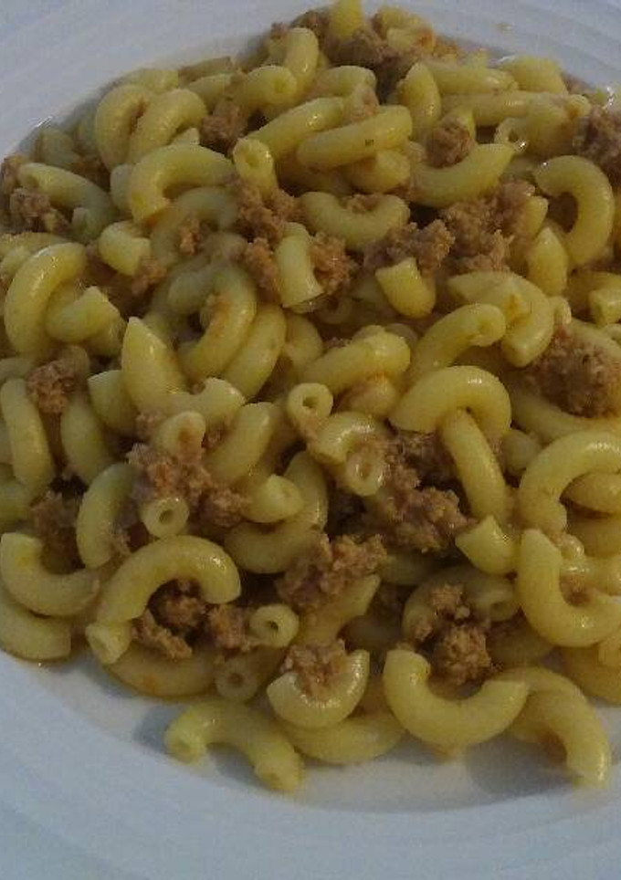 Una foto de Pasta con carne molida de pavo y queso americano