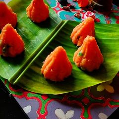 A picture of Coconut Rose Modak.