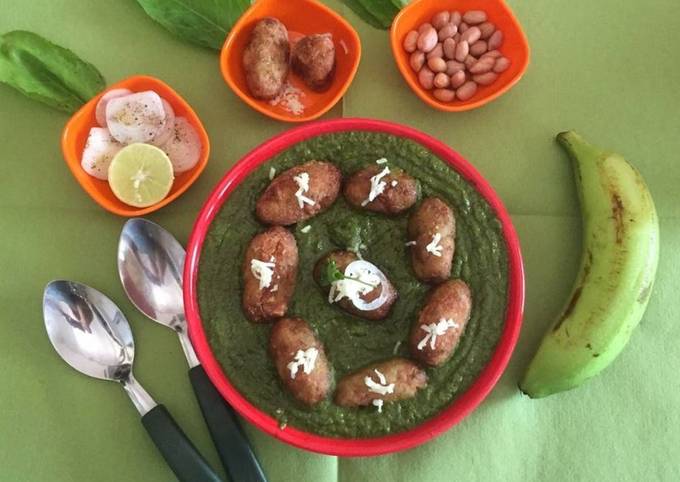 Raw banana peanut kofta in green gravy