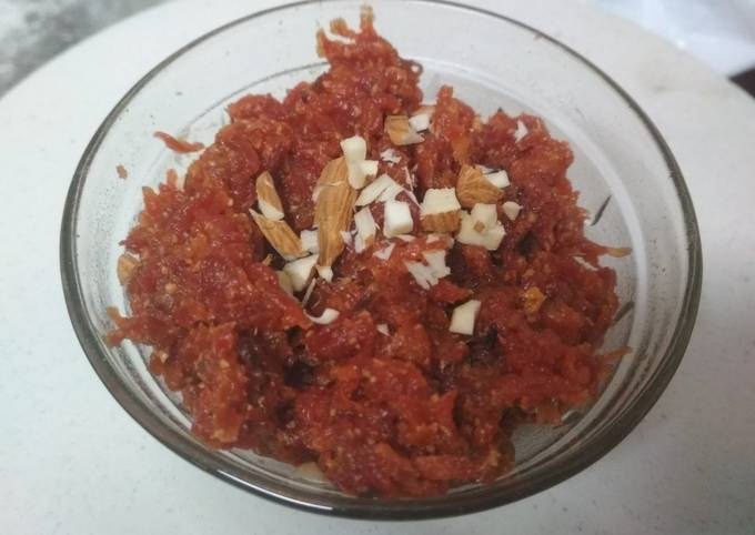 बीट और गाजर का हलवा (beet aur gajar ka halwa recipe in Hindi) रेसिपी बनाने की विधि in Hindi by Nikita Singhal - Cookpad