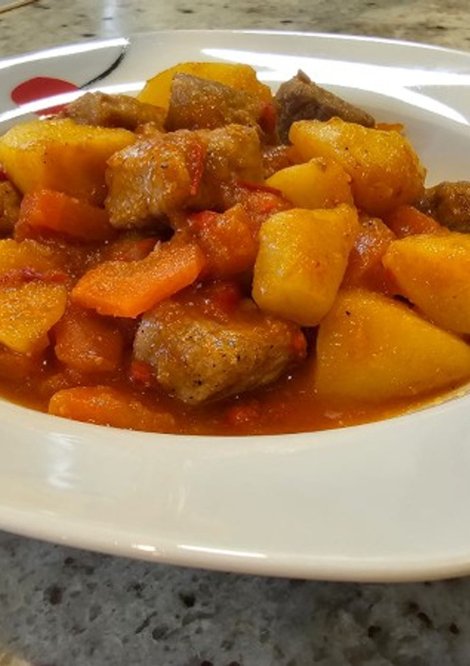 Una foto de Guiso de magro de cerdo al pimentón