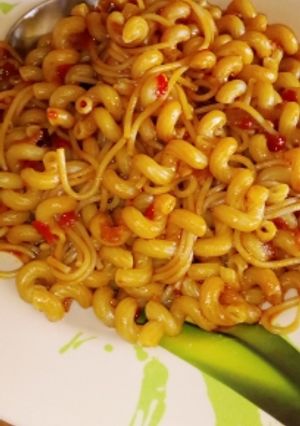 Jallof din macroni ainihin hoton girkin