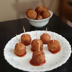 A picture of Raw Banana cheese Balls.
