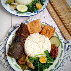 A picture of Sego Tempong Khas Banyuwangi.