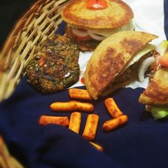 A picture of Oats burger.