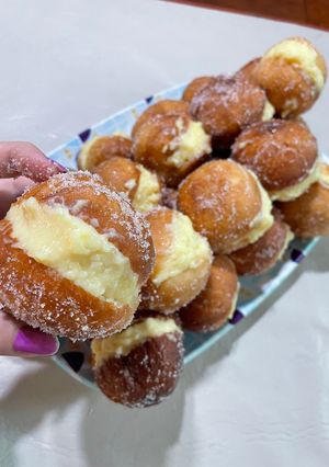 Una foto de Bolas de fraile con crema pastelera
