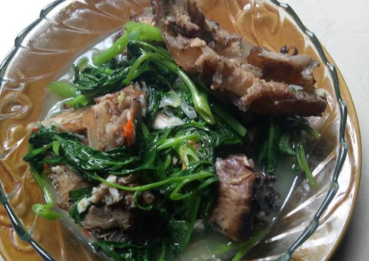Bagaimana memasak Kepala manyong kuah kangkung👌 Lezat