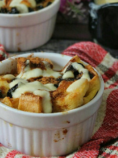 Foto resep Puding roti dengan vanilla custard