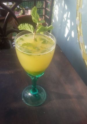 A picture of Raw mango Mocktal.
