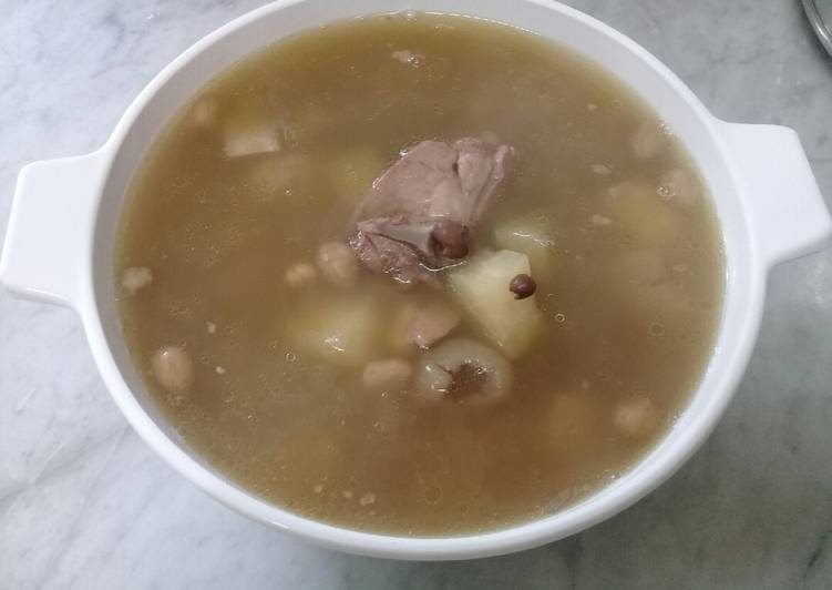 Langkah Mudah untuk Menyiapkan Sup bengkoang dan kacang merah chinese sup Anti Gagal