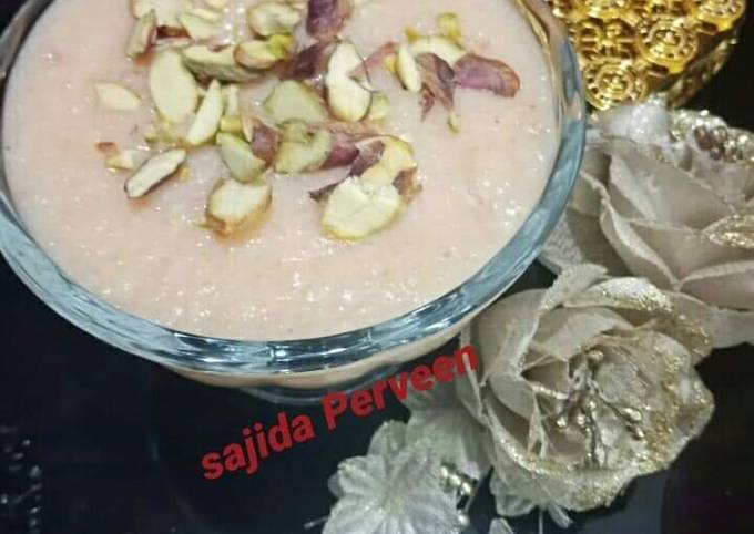 Steps to Make Jamie Oliver Gajar ki kheer (gajrella)