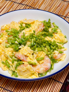 夏日限定《夜香花蝦仁炒滑蛋》 的食譜成品照片