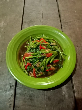 Langkah Gampang Membikin Resep Tumis kangkung saos tiram yang Enak Banget Anti Ribet, Menggugah Selera