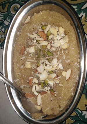 A picture of Suji ka halwa.
