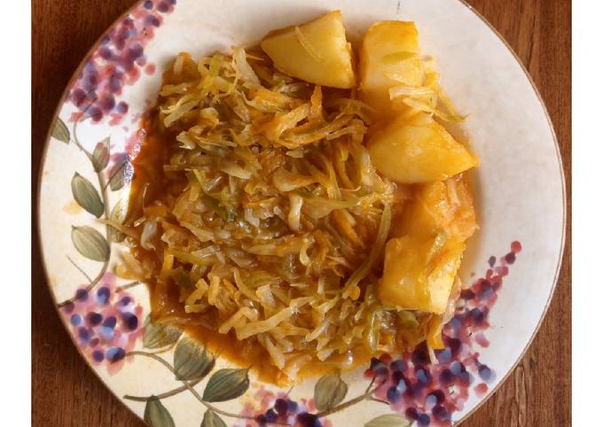 Cabbage-potato soup
