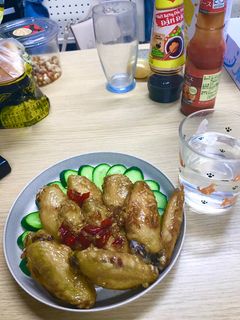 Hình của món Cánh gà chiên nước mắm.