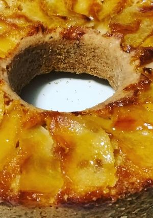 Una foto de Torta de manzana invertida (con aceite, fácil y económica!!)