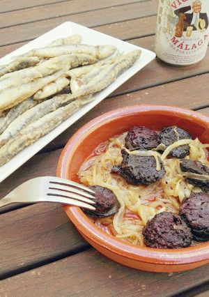Una foto de Morcilla encebollá